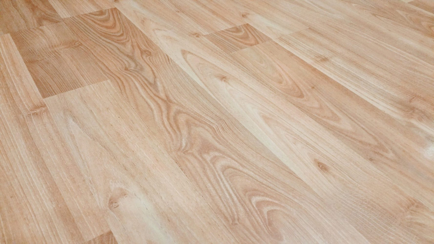 How a New Floor Can Be a Cost-Effective Way to Revitalise Your Home This New Year