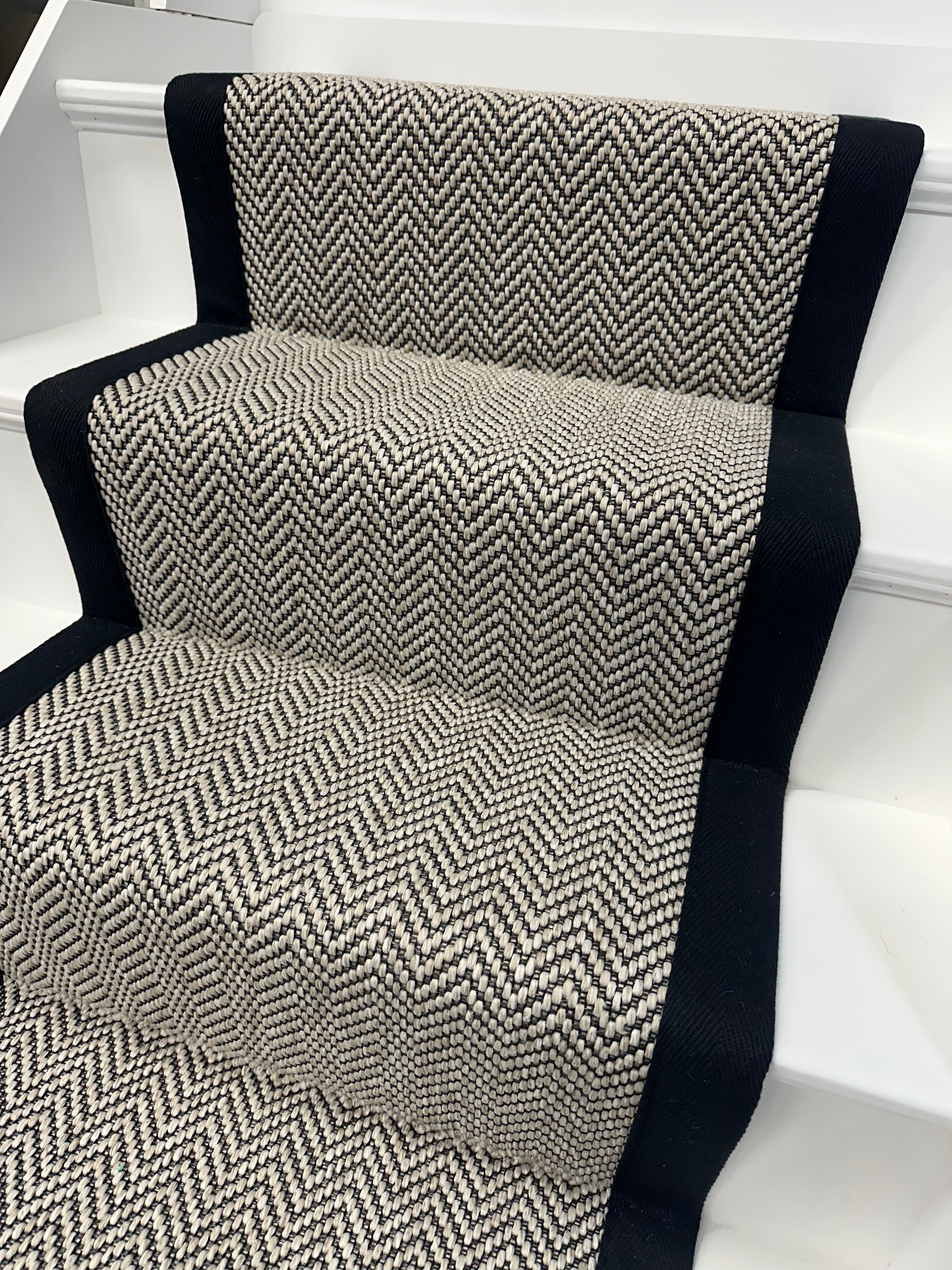 Black Edge - Herringbone