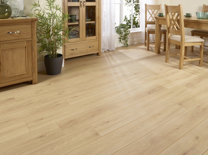 Classic Oak 12mm - Laminate