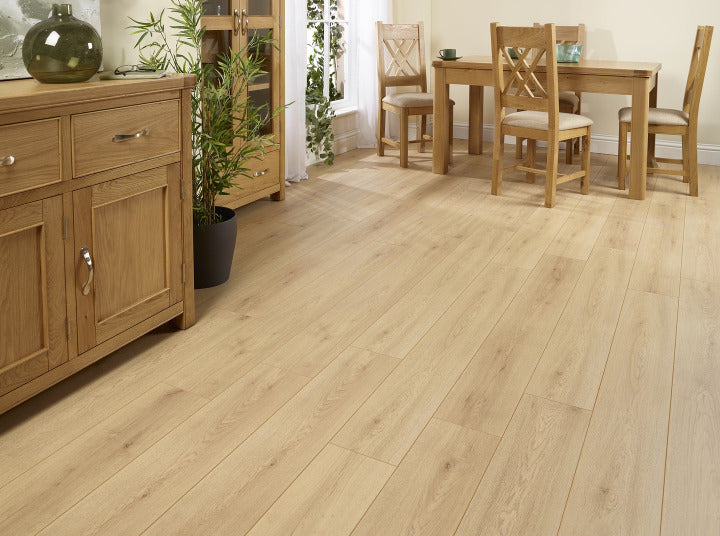 Classic Oak 12mm - Laminate