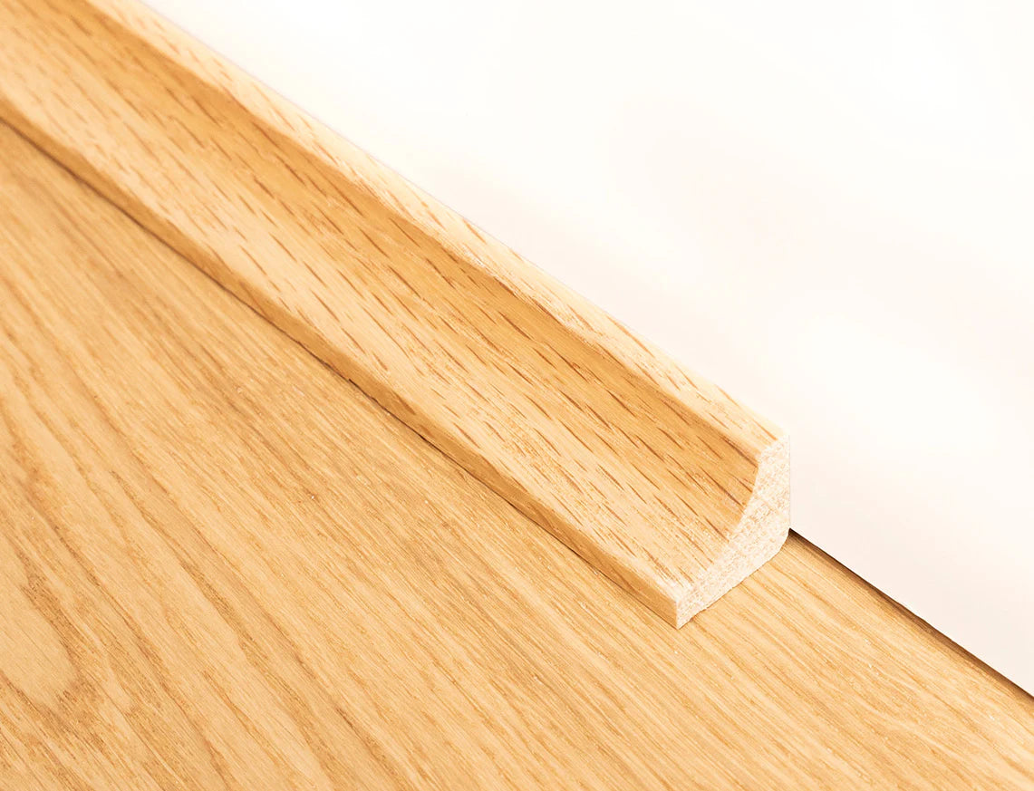 Lacquered Oak Beading